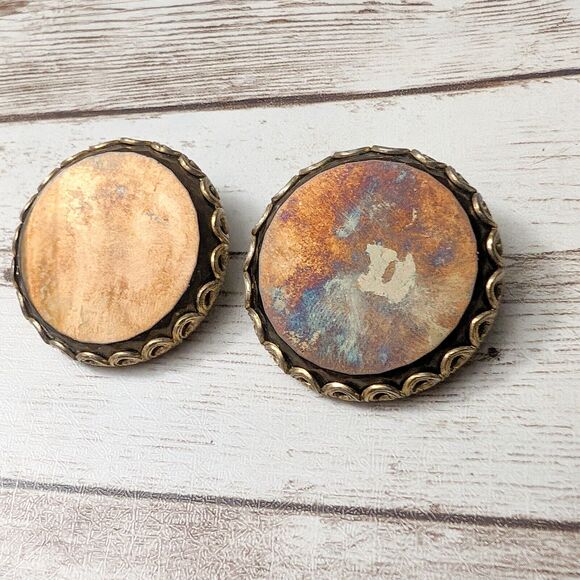 Vintage Clip On Earrings - 1.25" Metallic - Cosmetic Damage - Picture 4 of 8